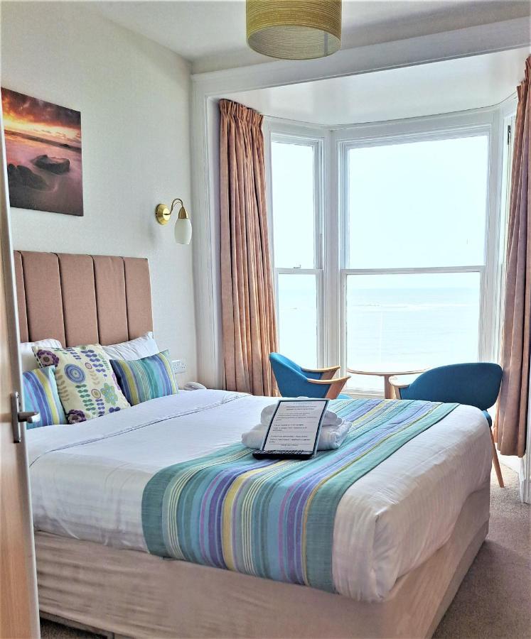 Richmond Hotel 4*